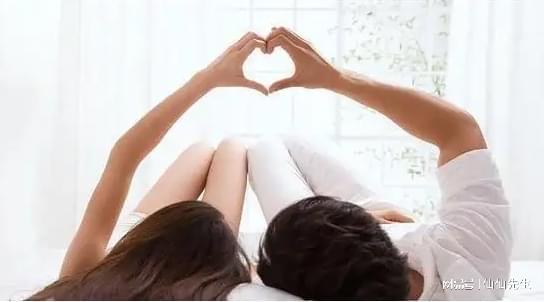 火配资 女孩子会馋男孩子的身子吗？回答令人面红耳赤